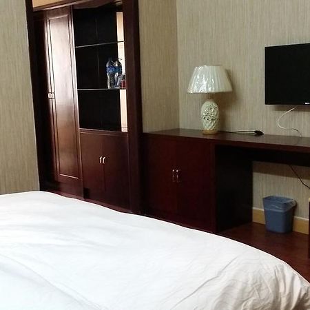 Kunming Liheng Hotel Екстер'єр фото